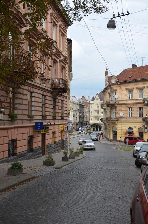 Apartlviv *